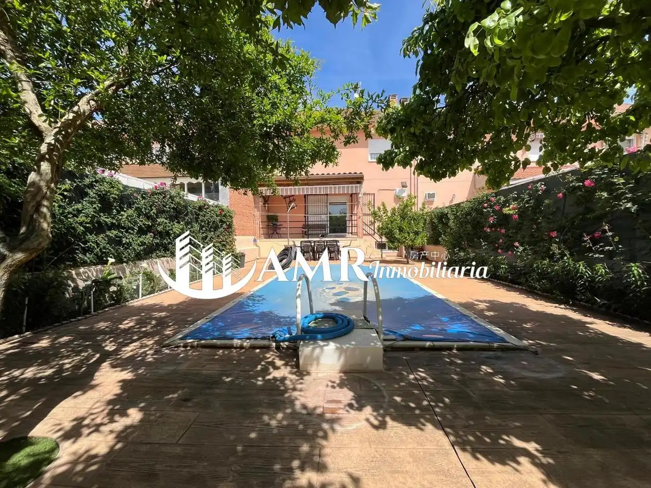 Jardín de Casa adosada en venta en Casarrubuelos con Aire acondicionado, Calefacción y Jardín privado