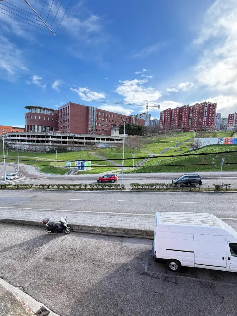 Vista exterior de Piso en venta en Santander con Parquet, Amueblado y Horno