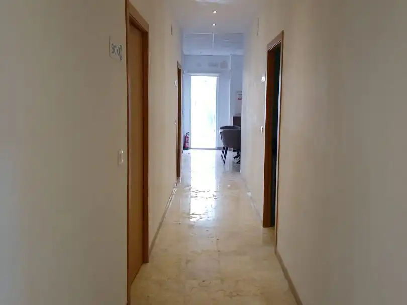Oficina de alquiler en Alcoy / Alcoi con Aire acondicionado, Calefacción y Amueblado
