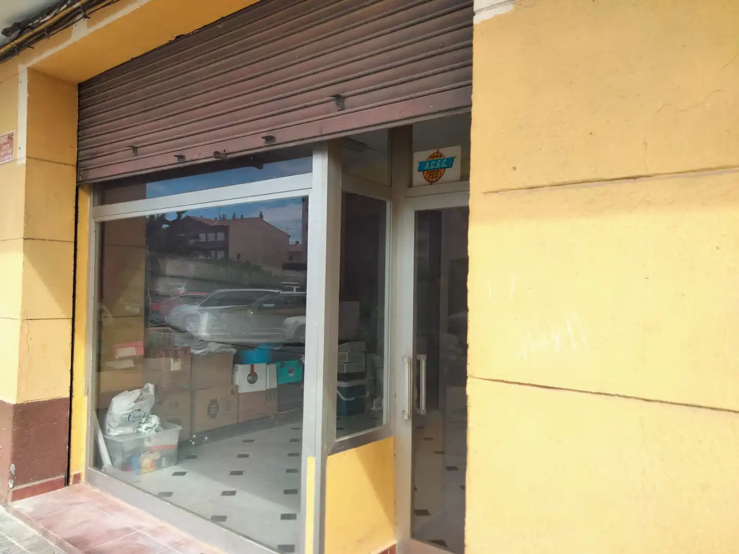Locale commerciale in vendita a Calle Austria 6