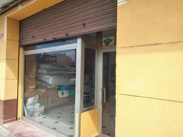 Local comercial en venda a Calle Austria 6