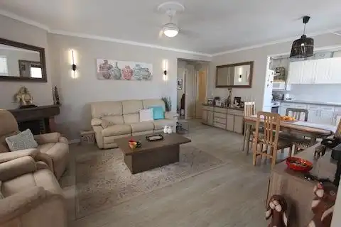 Sala de estar de Piso en venta en Benalmádena con Calefacción, Jardín privado y Terraza