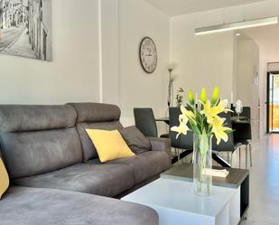 Sala d'estar de Apartament de lloguer en Finestrat amb Aire condicionat i Terrassa