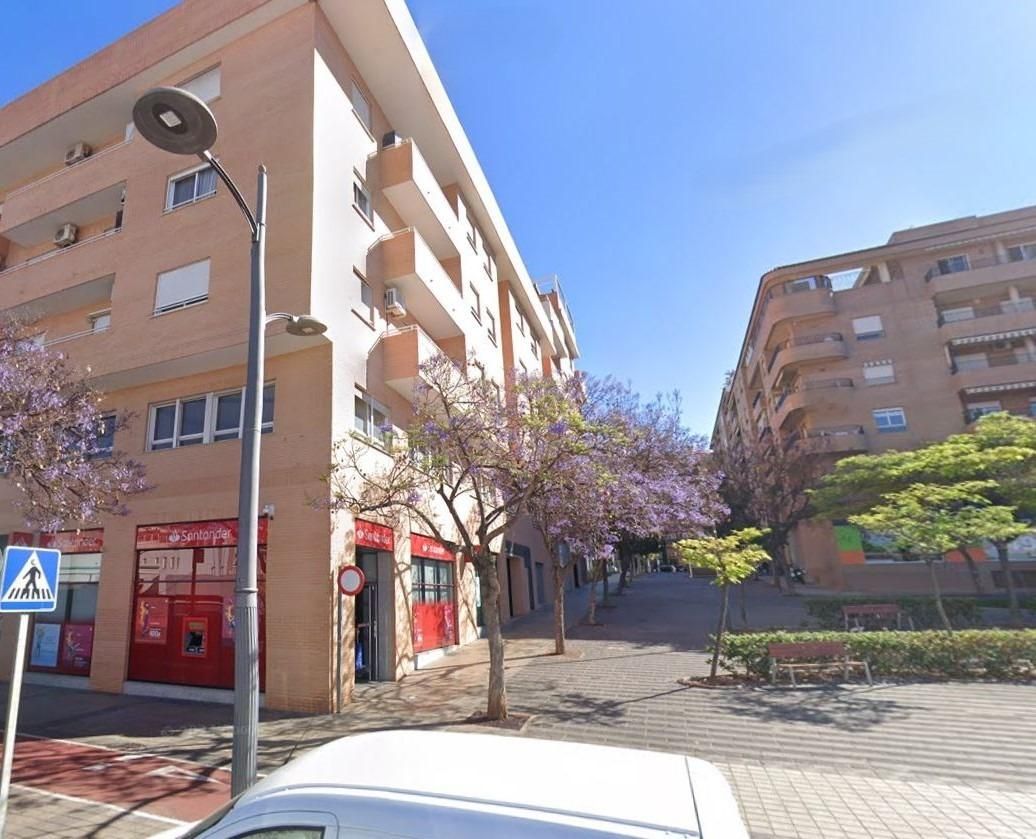 Vista exterior de Piso en venta en Paterna con Terraza y Balcón