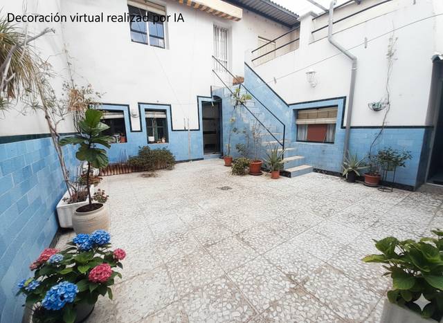 Casa-chalet en Venta en Calle Calderón de la Barca en El Poblado - Abulagar