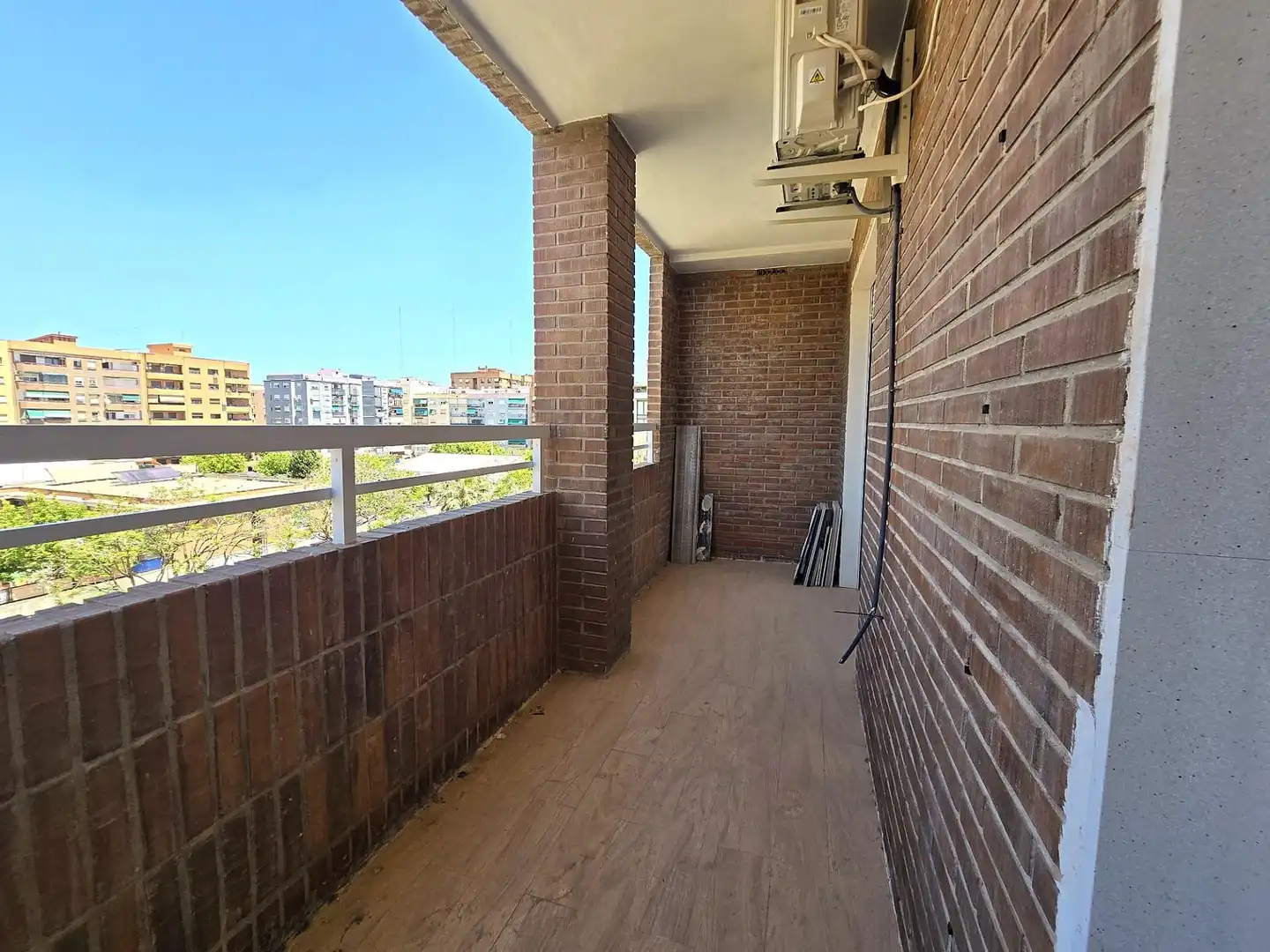 Balcony of Flat for sale in Valencia  with Air Conditioner, Heating and Parquet flooring