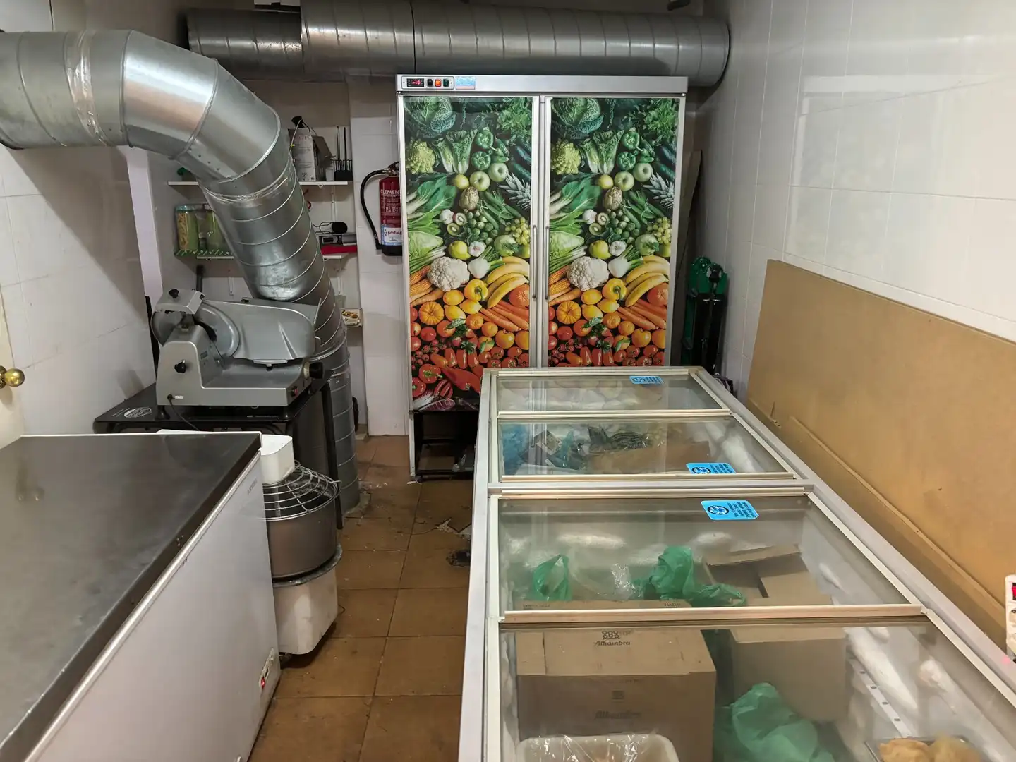 Business premises for transfer in Sants - Montjuïc, imagen 30