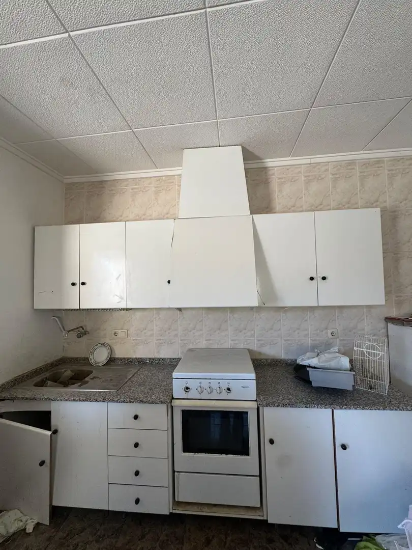 Cocina de Finca rústica en venta en Cox con Jardín privado