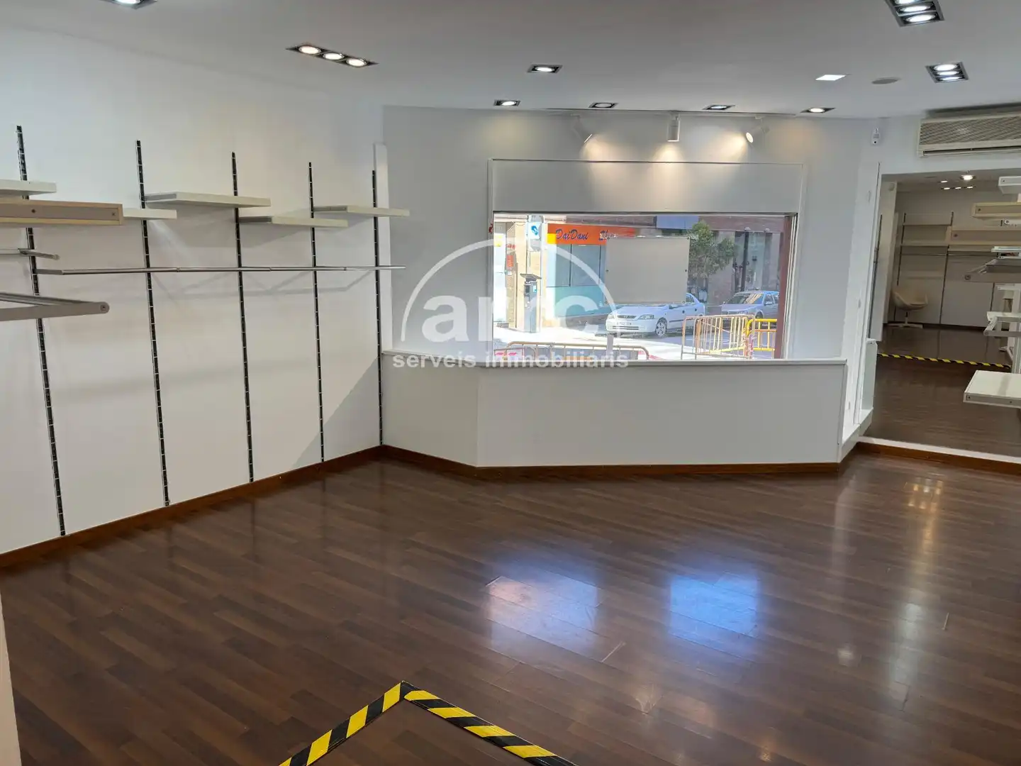 Local comercial de lloguer a Centre - Nucli Antic, imagen 4