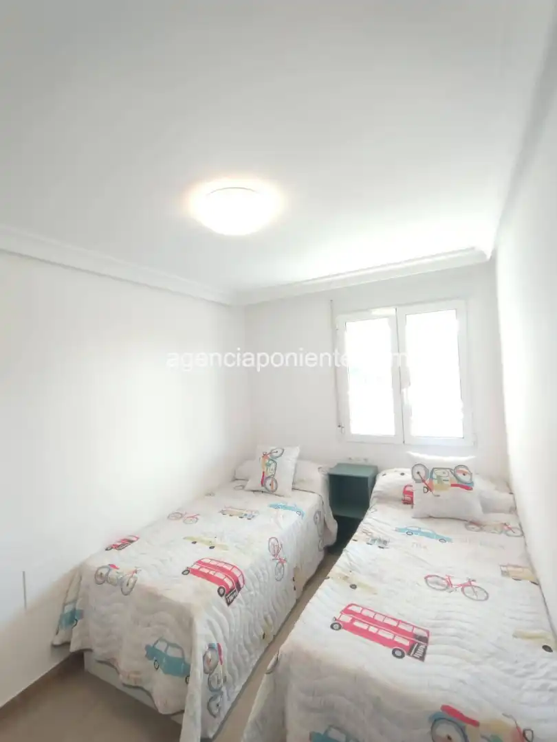 Bedroom of Flat for rent in Benidorm  with Air Conditioner, Heating and Terrace