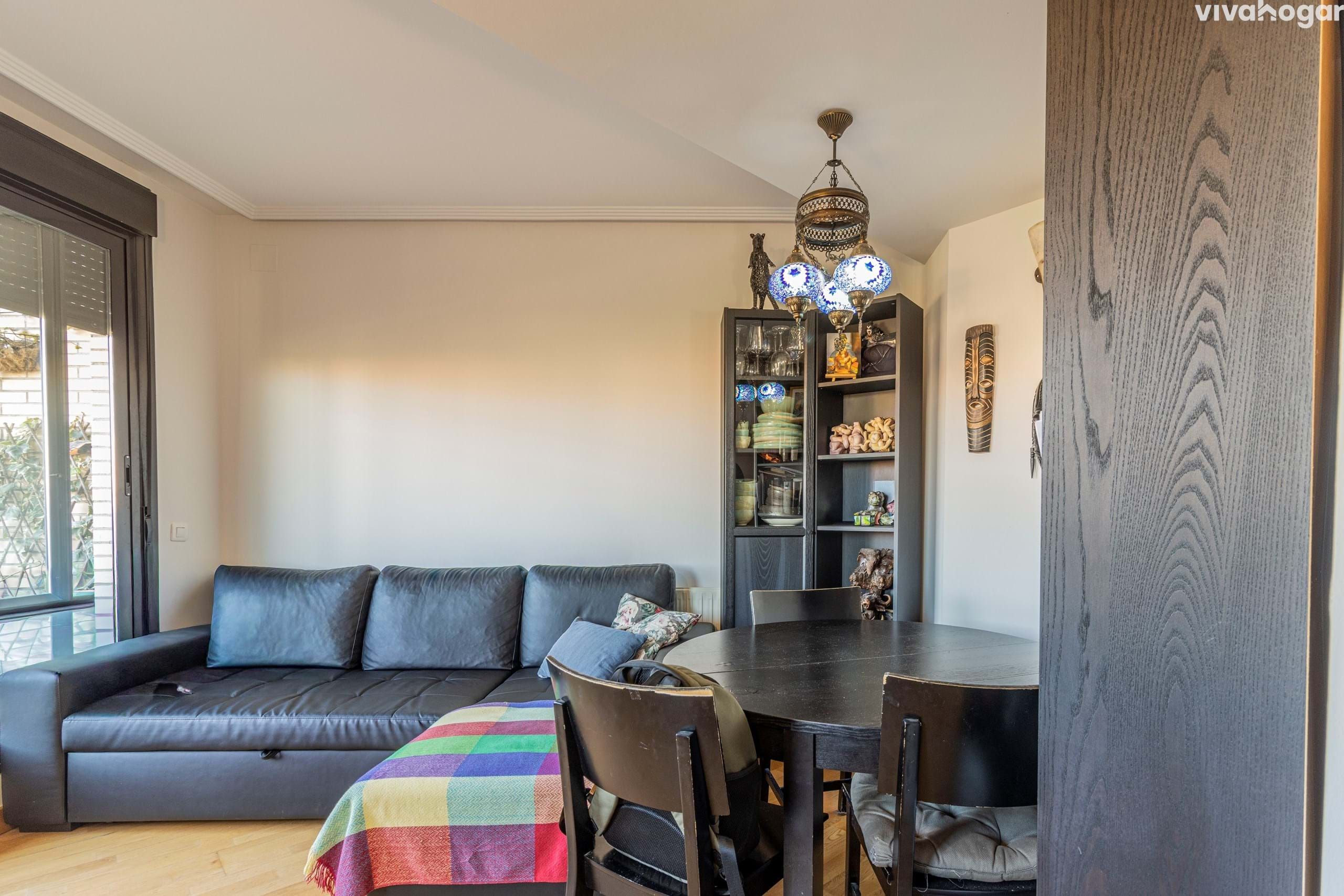 Living room of Attic for sale in  Madrid Capital  with Air Conditioner, Terrace and Storage room