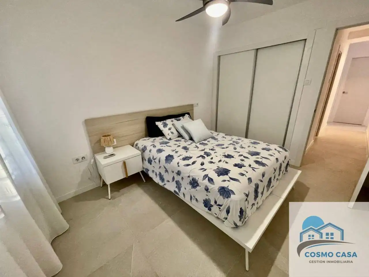 Dormitori de Pis de lloguer en Cambrils amb Aire condicionat, Calefacció i Terrassa