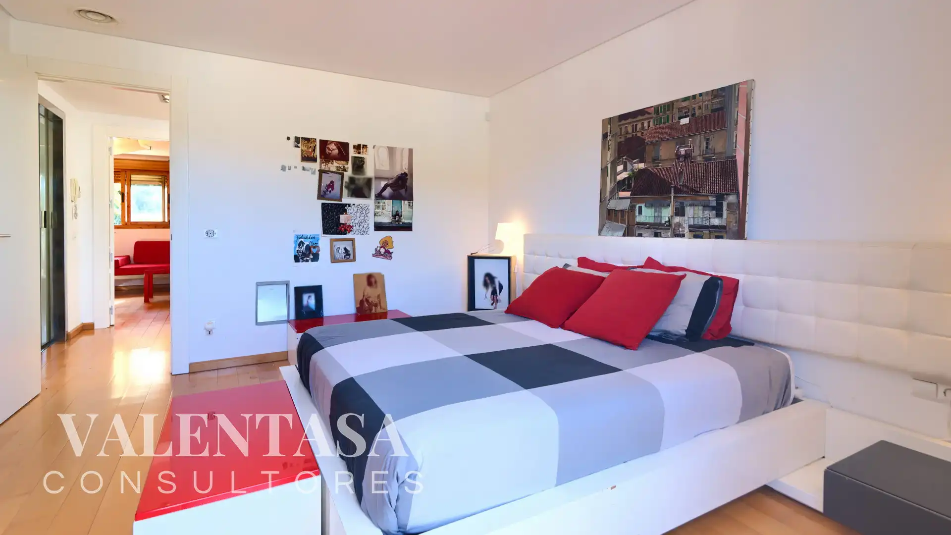 Bedroom of Detached homes for sale in Chiva  with Air Conditioner, Private garden and Terrace