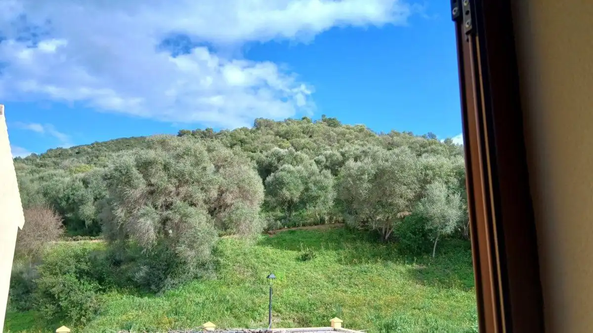 Wohnungen zur Miete in Casares mit Klimaanlage, Heizung und Terrasse
