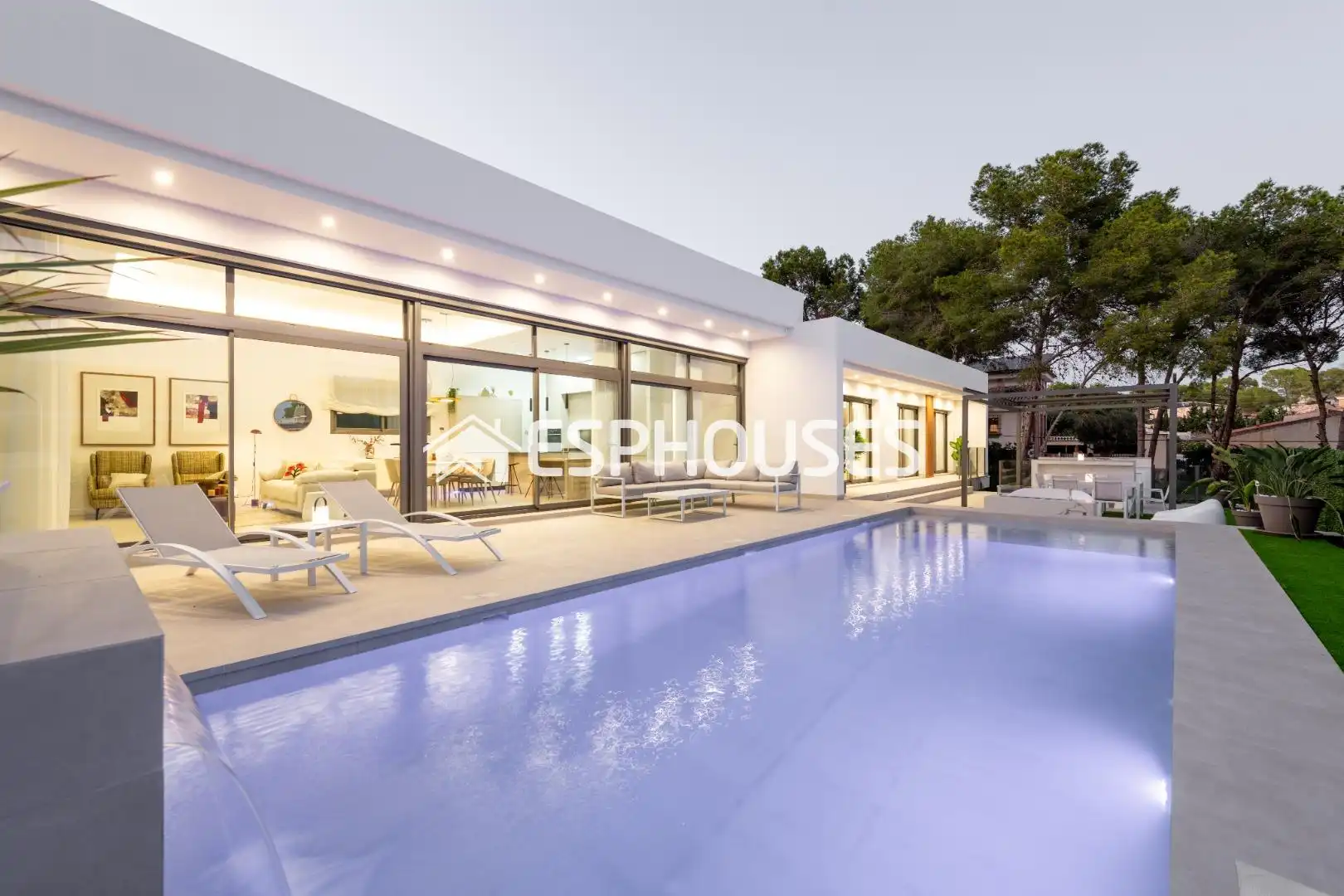 Vista exterior de Casa o chalet en venta en Pilar de la Horadada con Terraza, Piscina y Balcón