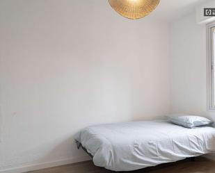 Bedroom of Flat to share in  Madrid Capital  with Air Conditioner and Terrace