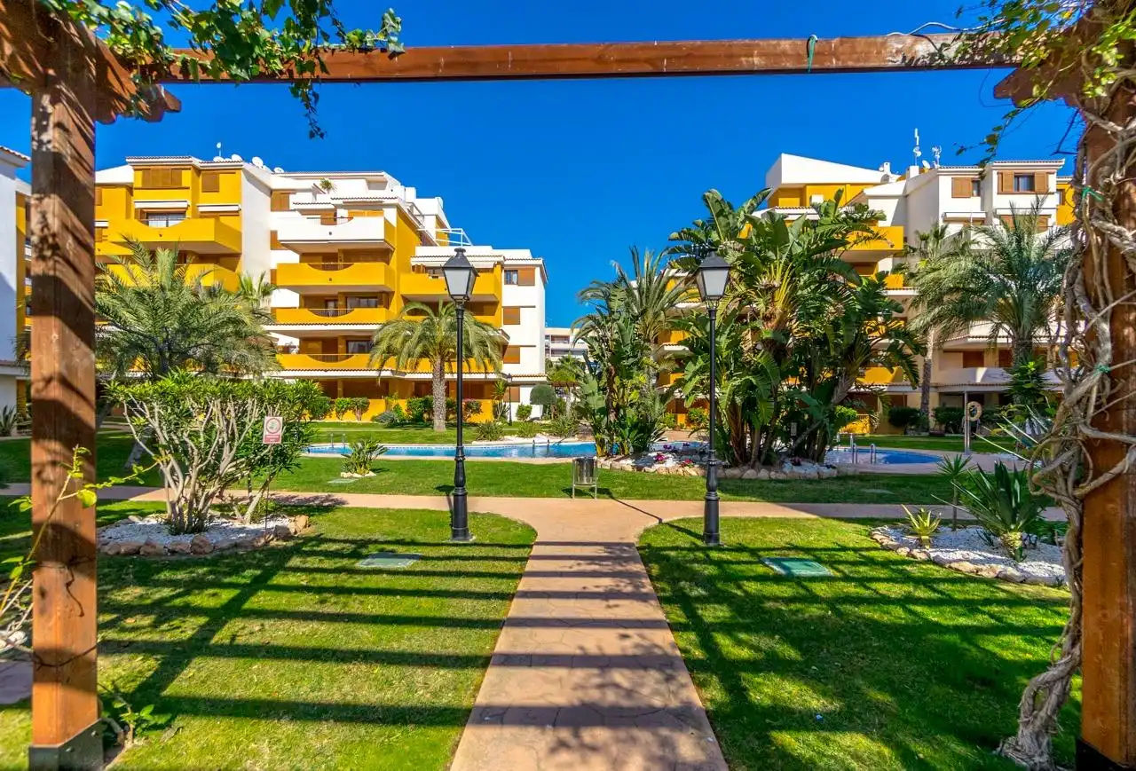 Apartament amb piscina en venda a Avenida de las Olas, imagen 14