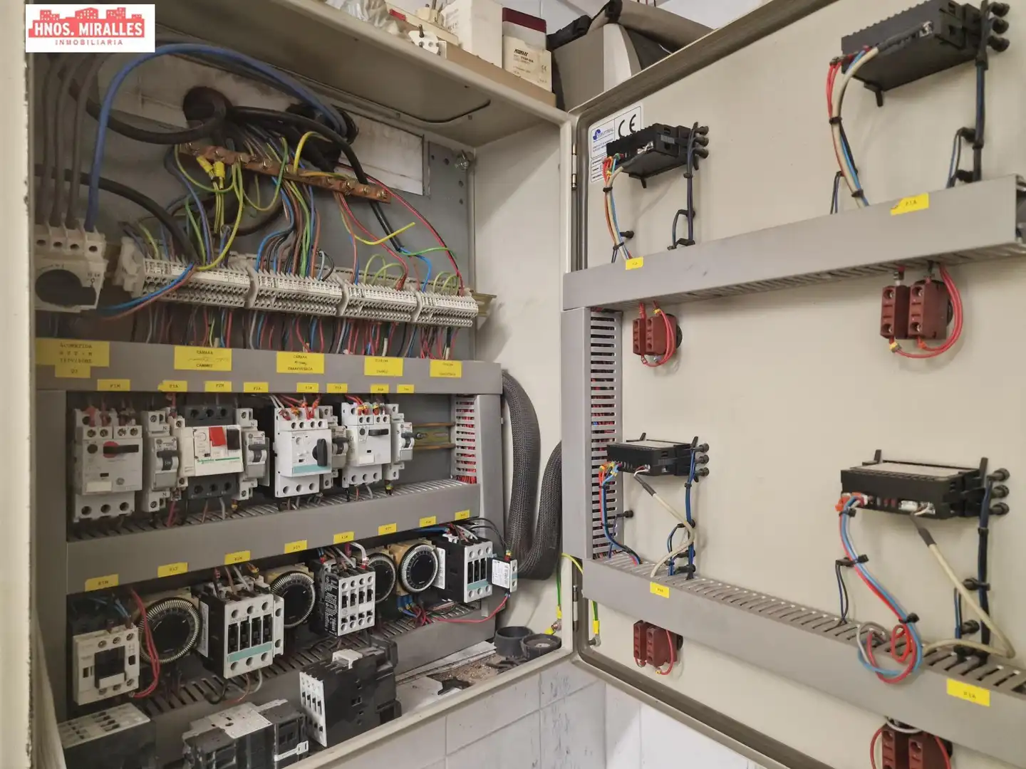 Local en venta en Elche / Elx con Aire acondicionado y Amueblado