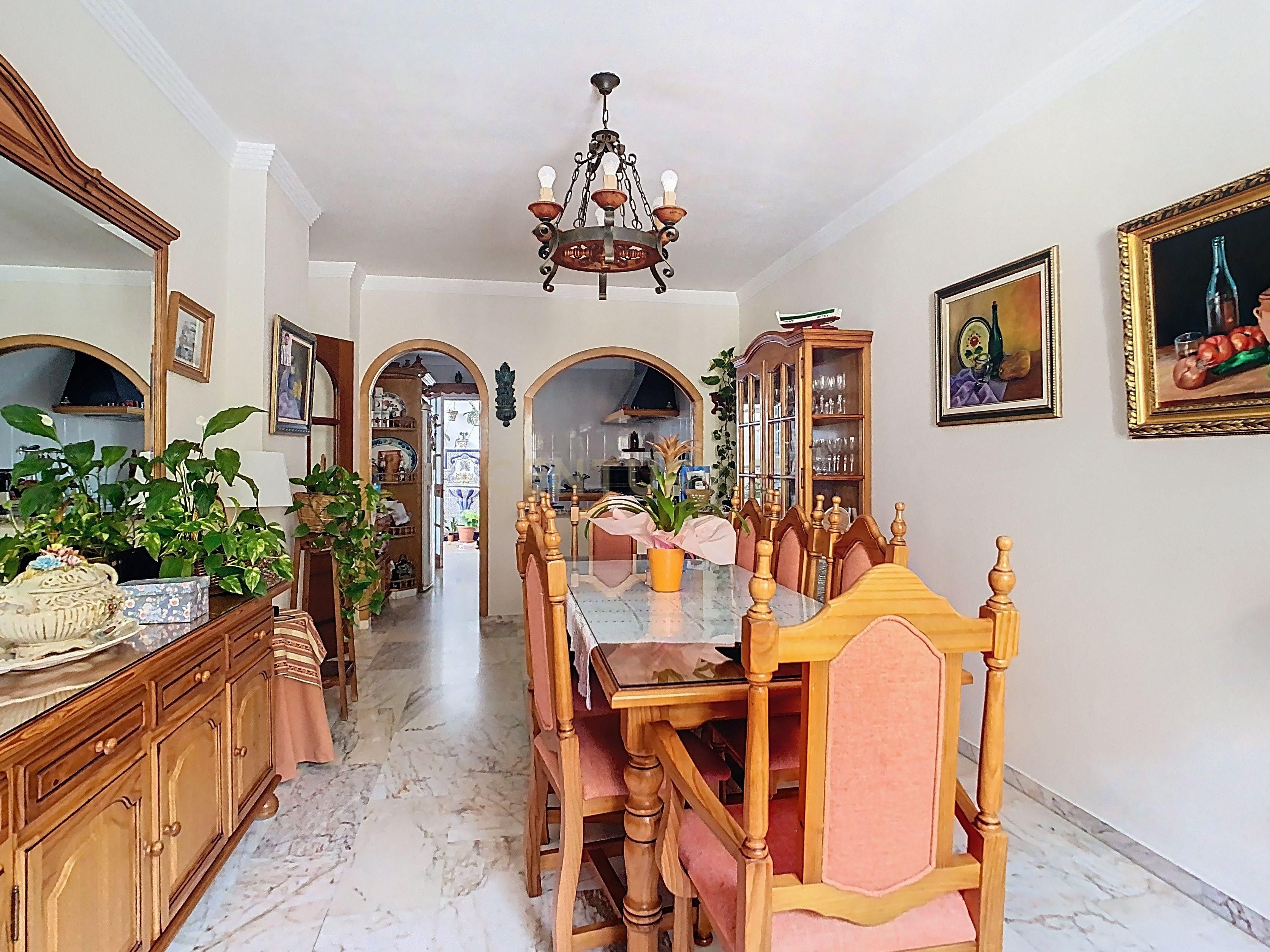 Dining room of House or chalet for sale in Benalmádena  with Air Conditioner and Balcony