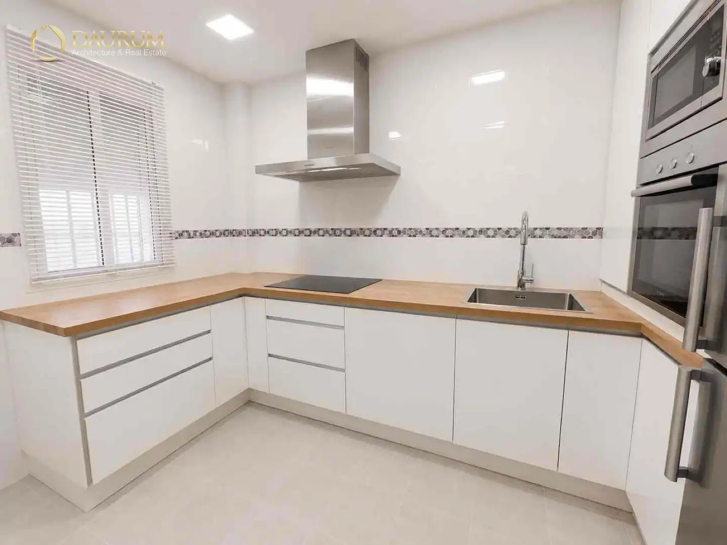 Kitchen of Houses for sale in La Algaba  with Air Conditioner, Terrace and Storage room