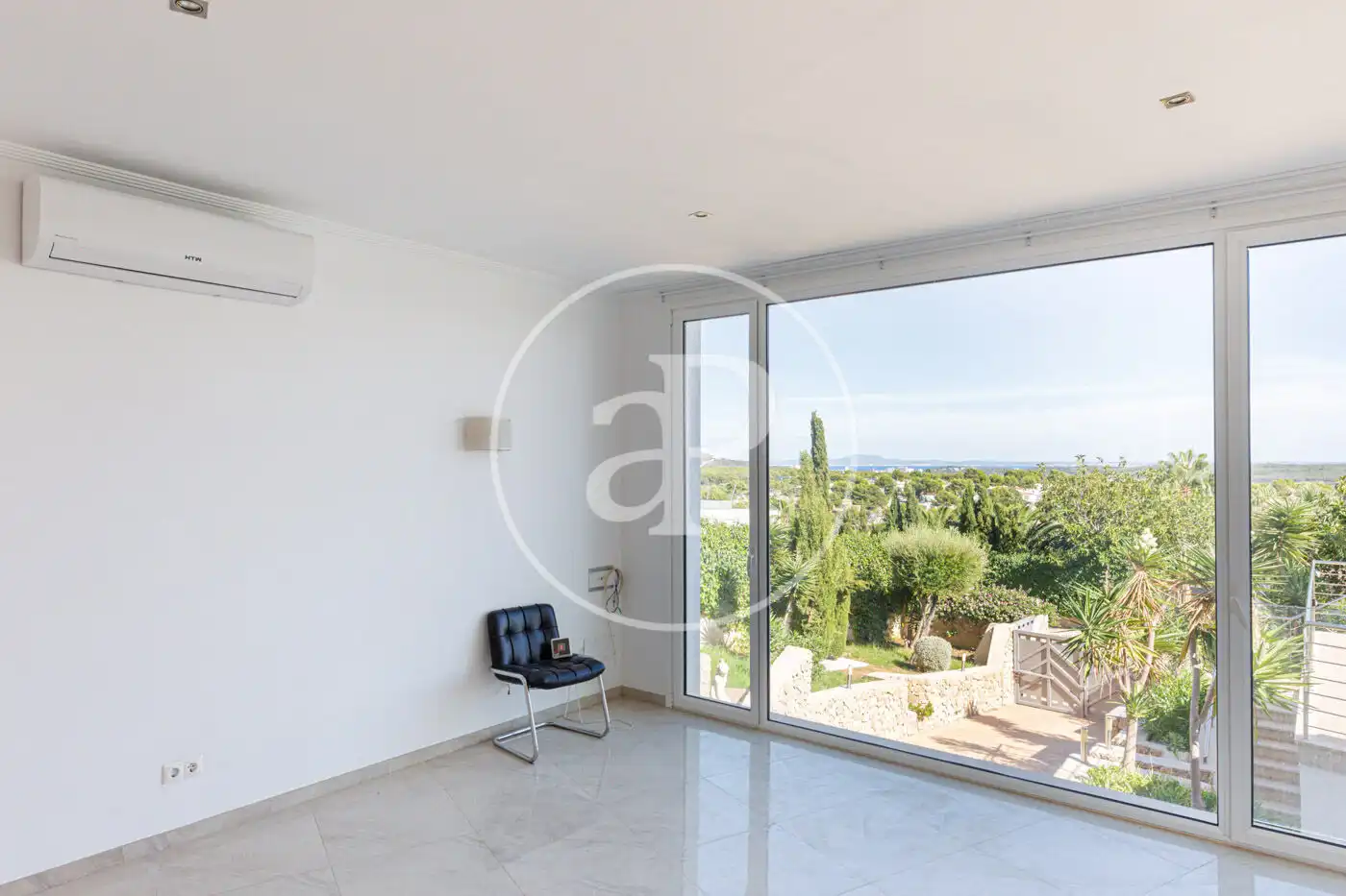 Vista exterior de Piso de alquiler en Calvià con Aire acondicionado, Calefacción y Jardín privado