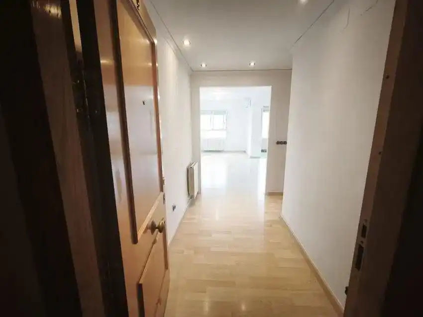 Flat for sale in Calle ENRIC VALOR, País Valencià
