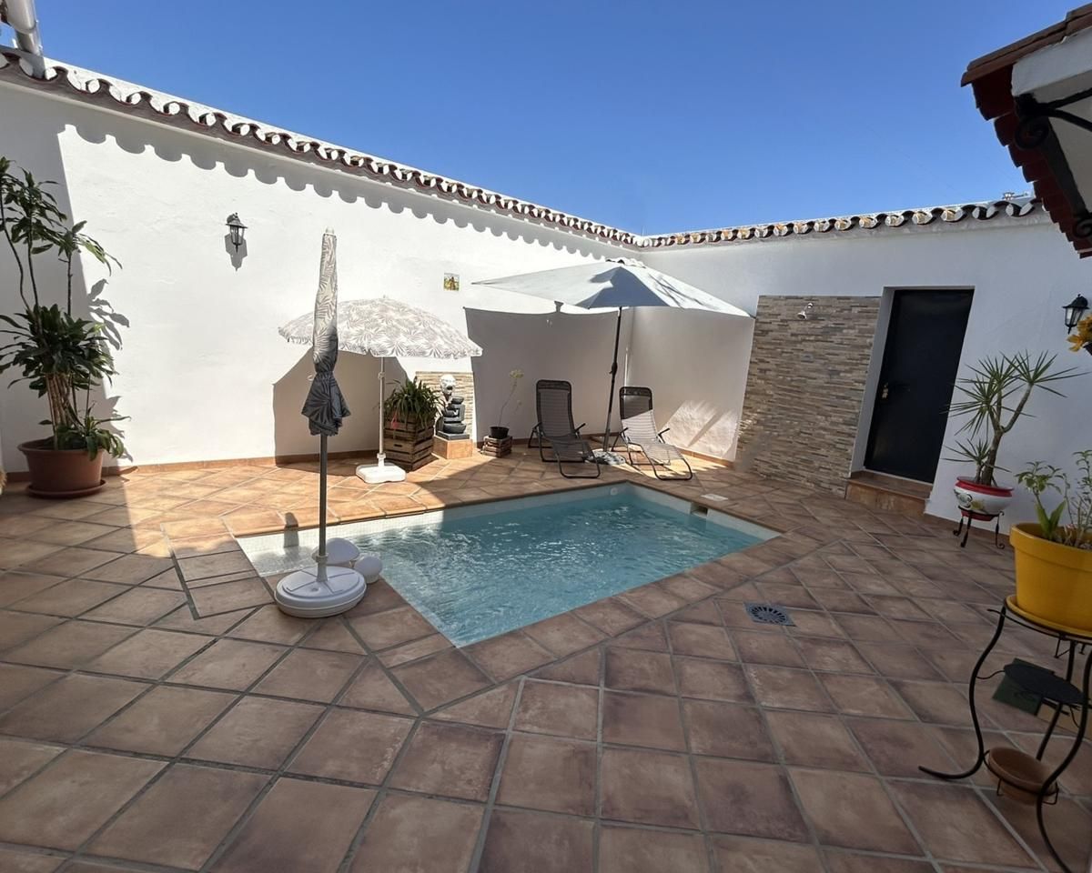 Swimming pool of Single-family semi-detached for sale in Málaga Capital  with Heating, Terrace and Swimming Pool