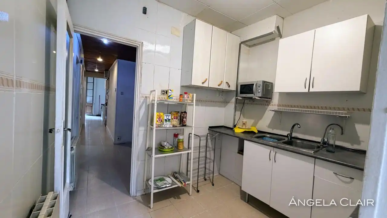 Cocina de Piso en venta en Barcelona con Calefacción