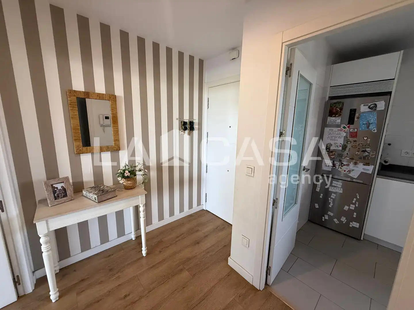 Piso en venta en Entrenúcleos