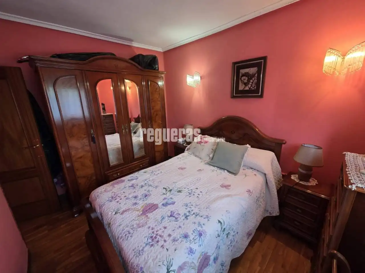Bedroom of Flat for sale in Avilés  with Heating, Parquet flooring and Furnished