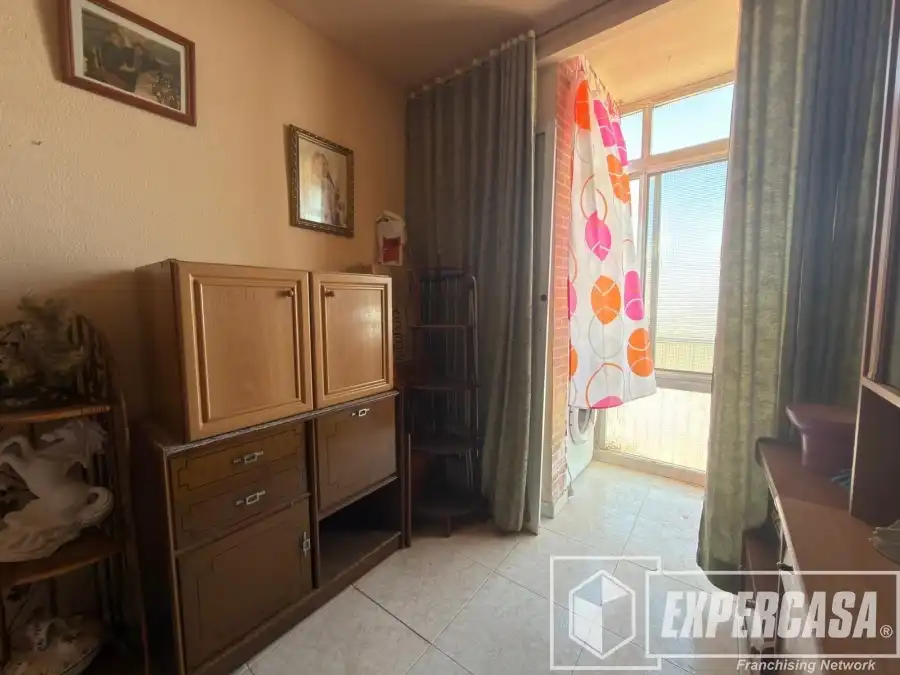 Bedroom of Flat for sale in Valencia  with Air Conditioner and Furnished