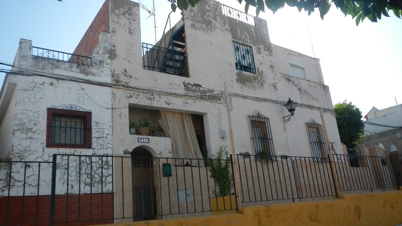 House or chalet for sale in C/ Badajoz, Nueva Alcalá
