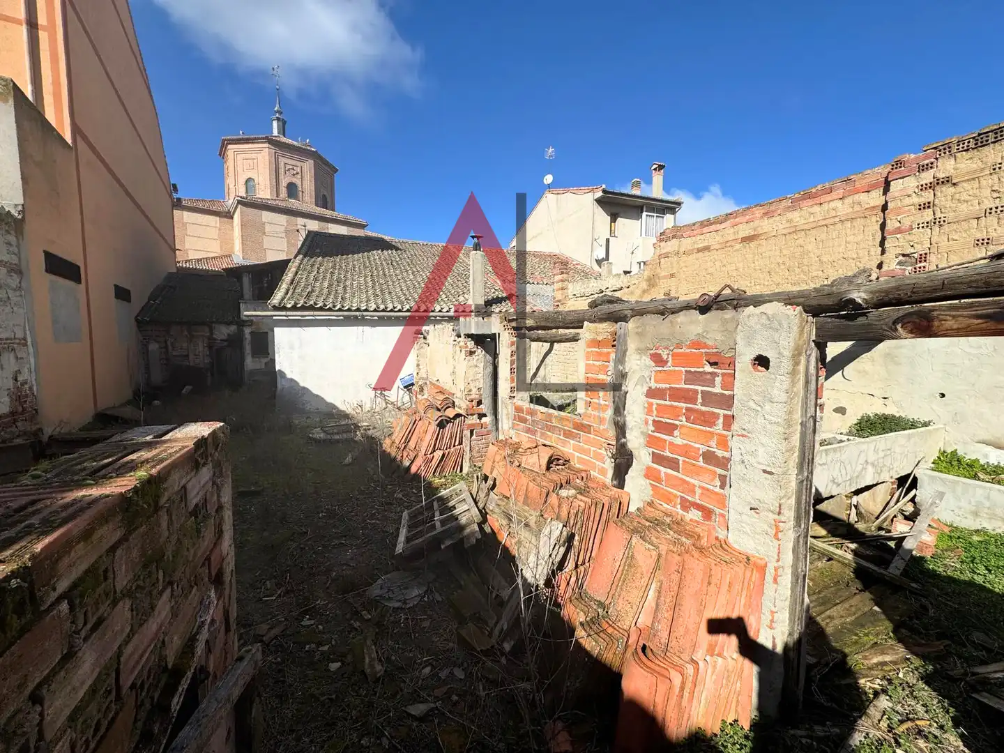 Vista exterior de Casa adosada en venta en Nava de la Asunción