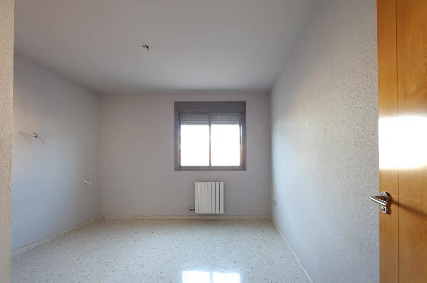 Bedroom of Flat for rent in Granada  with Heating and Oven