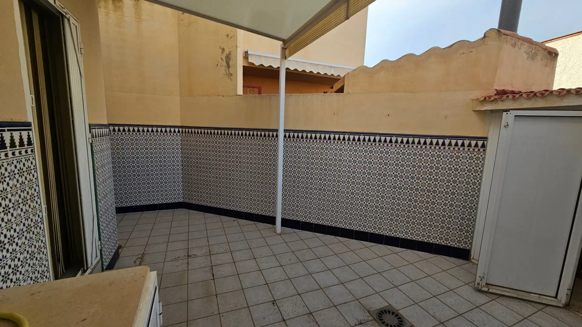 Terrassa de Casa adosada de lloguer en El Campello amb Terrassa, Traster i Moblat