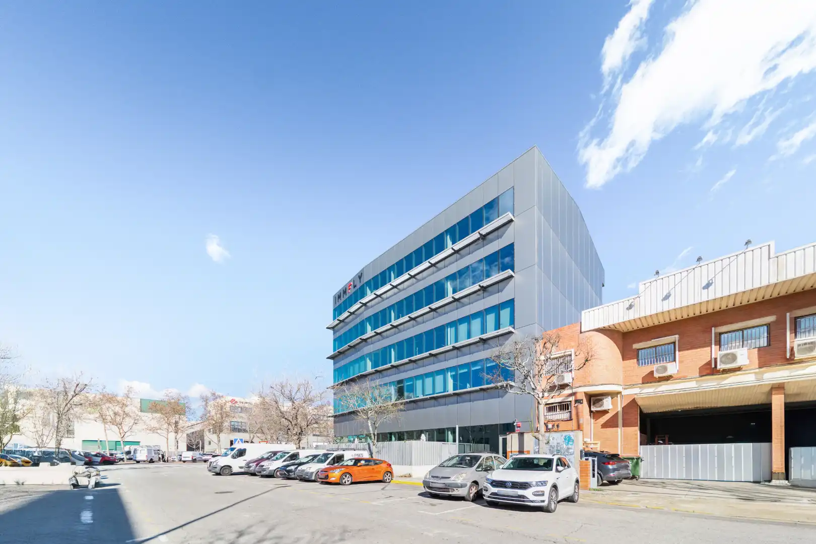 Außenansicht von Büro zur Miete in Cornellà de Llobregat mit Klimaanlage, Heizung und Alarm
