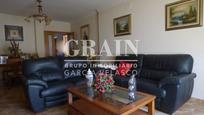 Living room of Single-family semi-detached for sale in Madrigueras  with Heating, Terrace and Swimming Pool