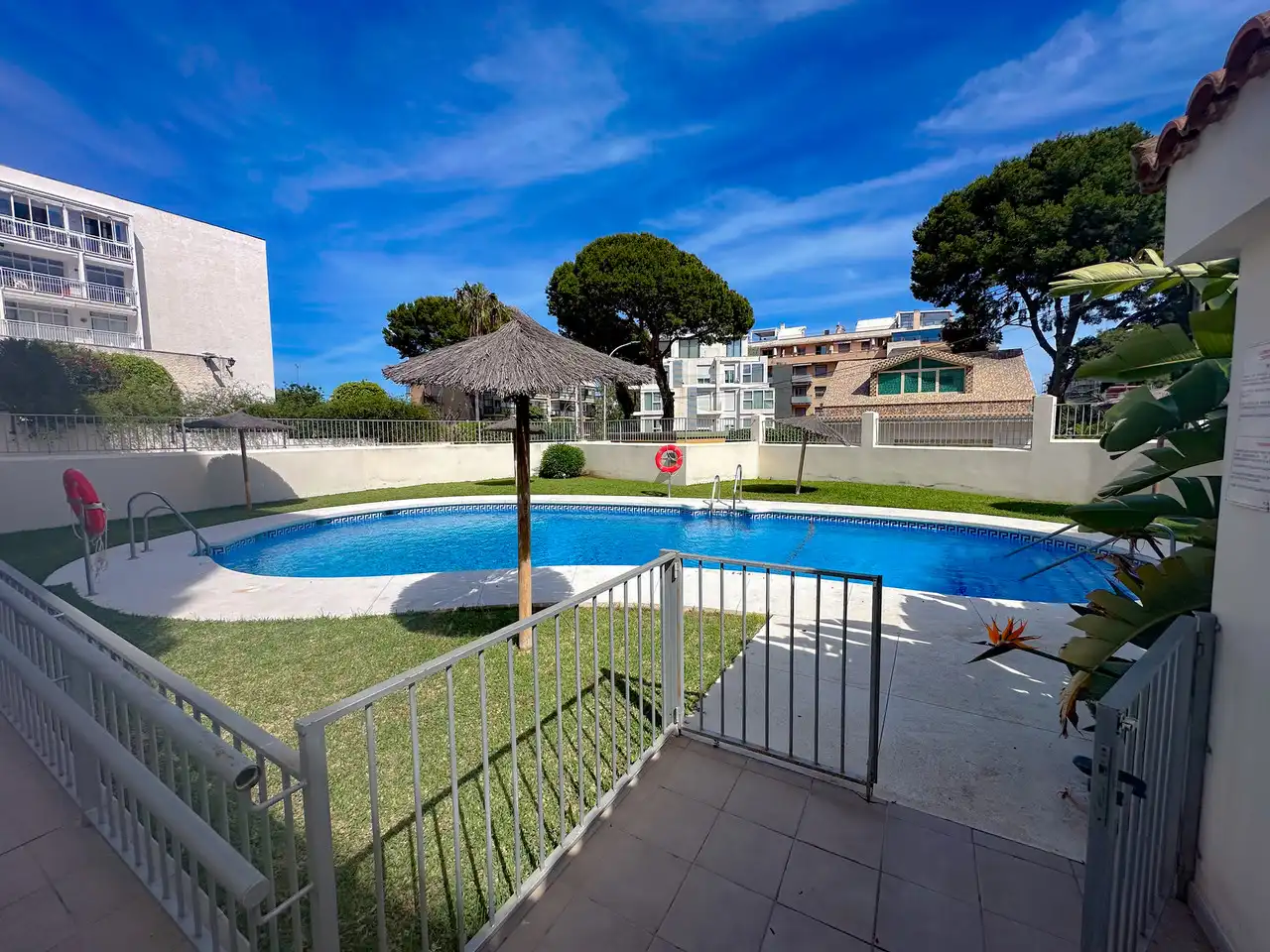 Apartament amb piscina en venda a Puerto Marina, imagen 23