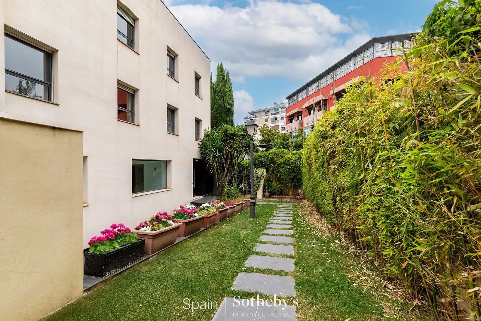 Exterior view of Houses for rent in Madrid  with Air Conditioner, Heating and Private garden