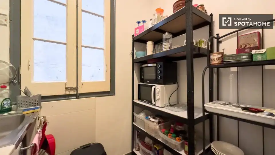 Küche von Wohnung zur Miete in Barcelona mit Klimaanlage, Heizung und Möbliert