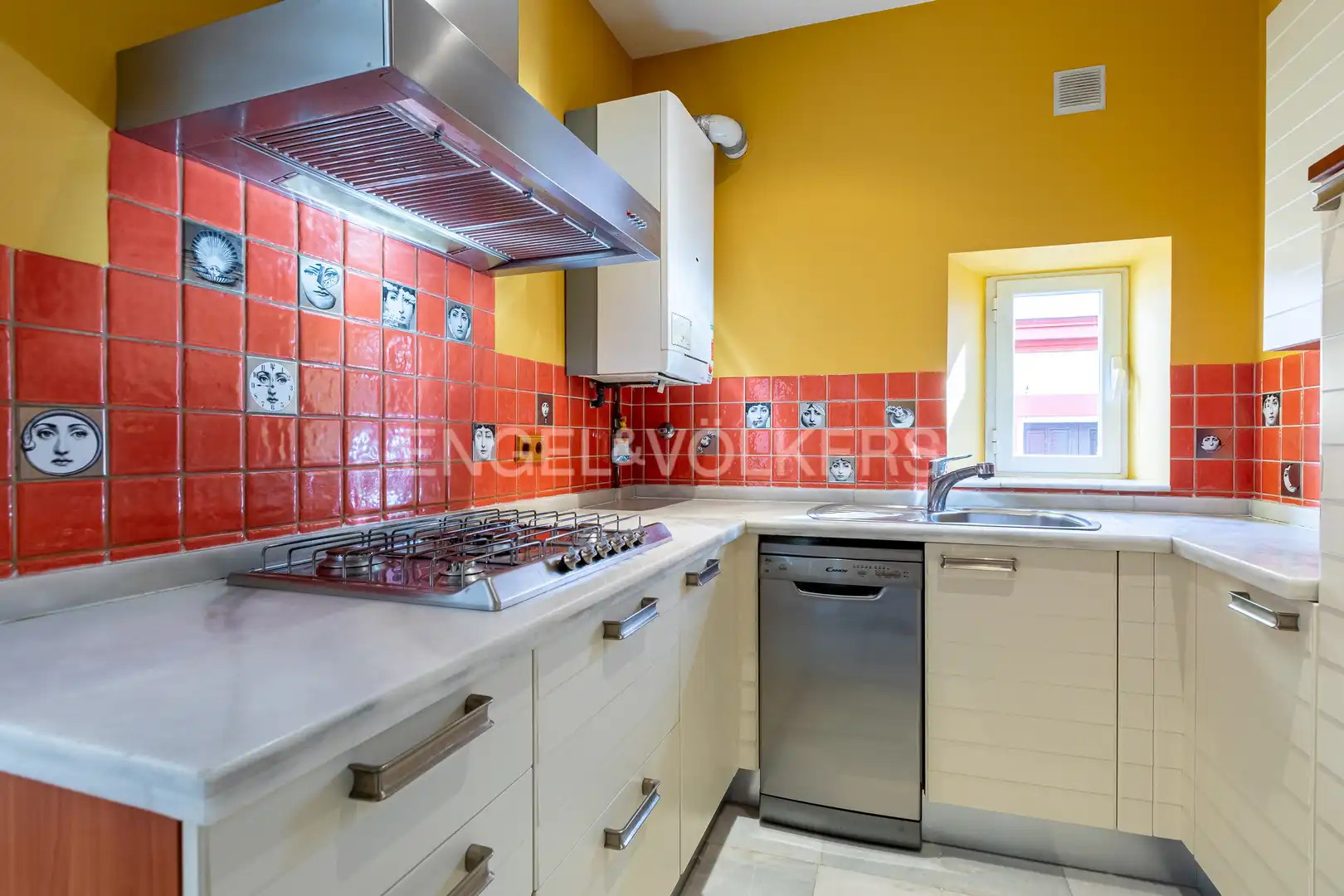 Kitchen of Attic for sale in Sevilla  with Air Conditioner, Heating and Terrace