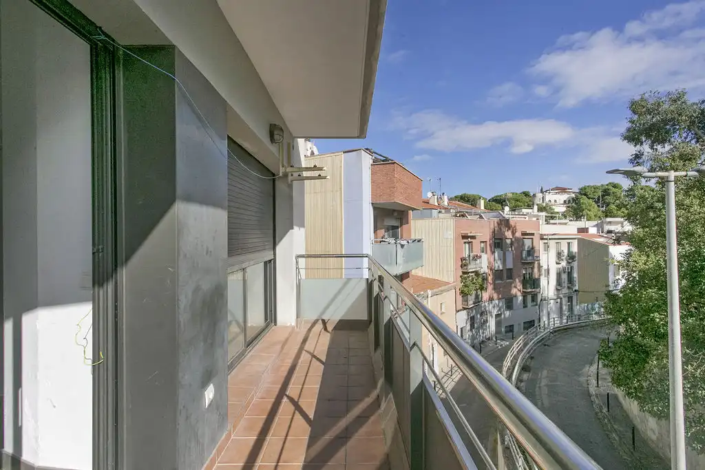 Altres amb ascensor en venda a C/ Joan Salvat i Papasseit, imagen 13