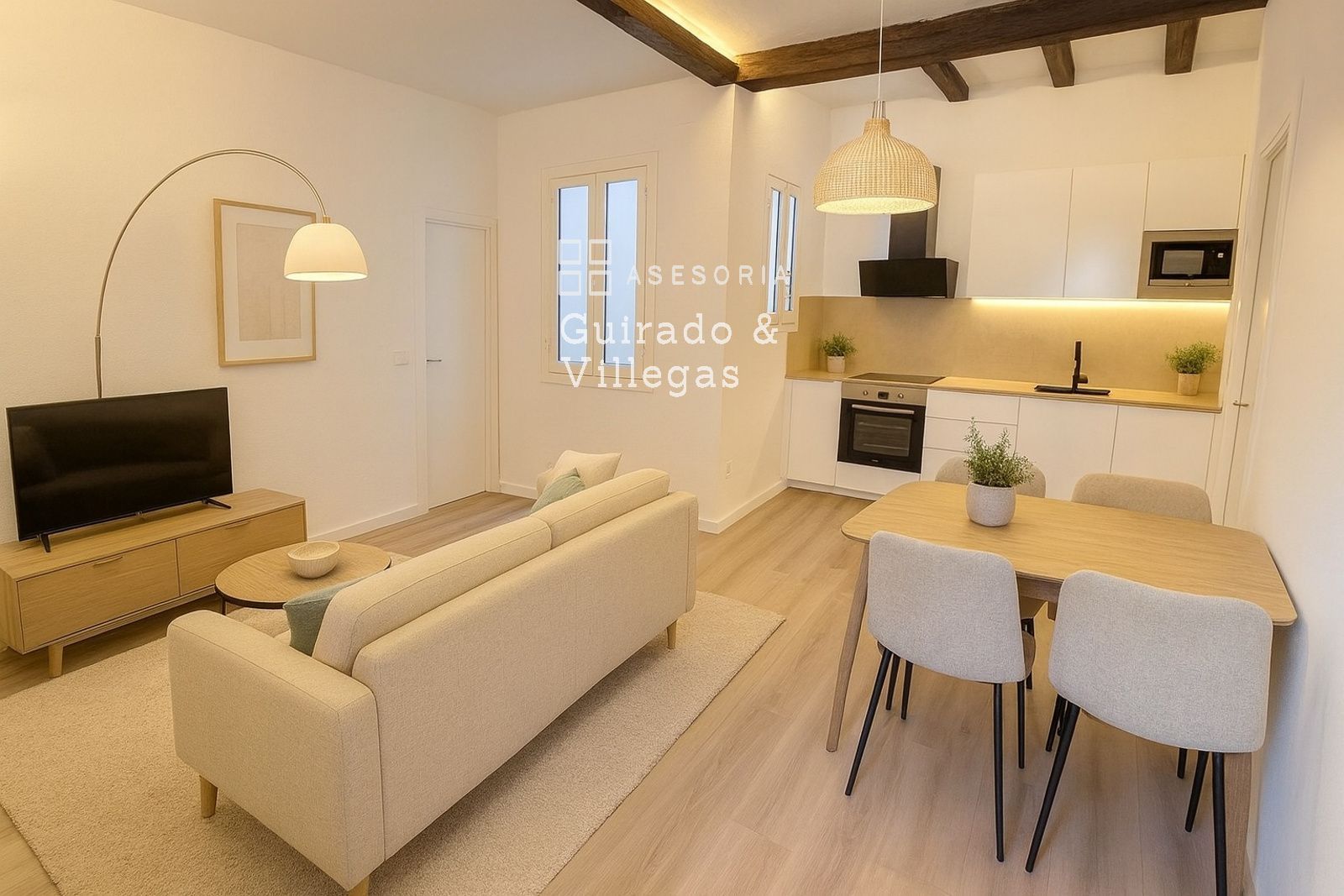 Living room of Flat for sale in  Barcelona Capital  with Air Conditioner, Storage room and Oven