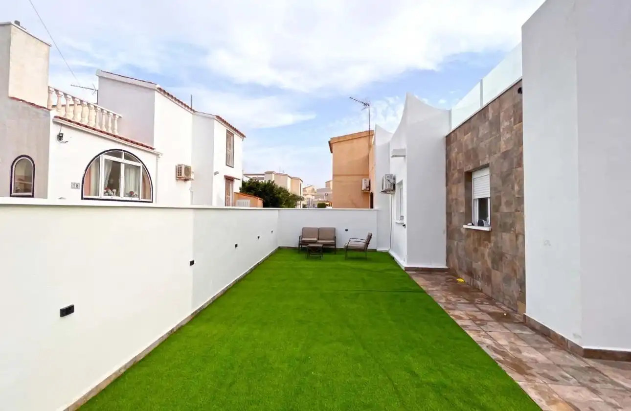 Villa con giardino in vendita a Calle del Jabalí, imagen 3