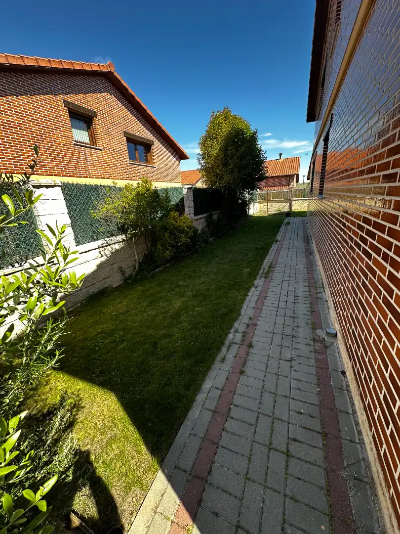 Jardín de Casa o chalet en venta en Renedo de Esgueva