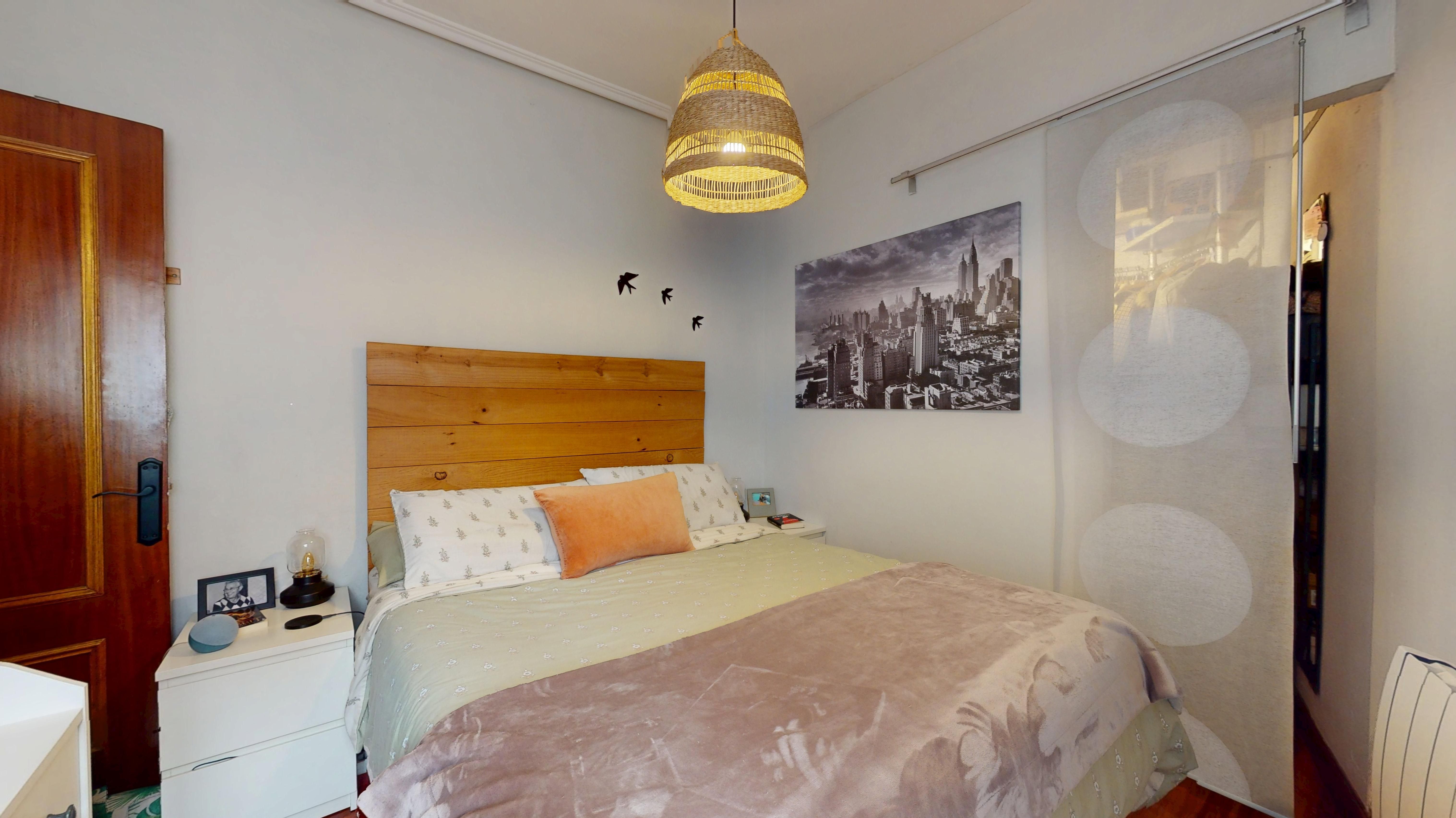 Dormitori de Pis en venda en Barakaldo  amb Balcó