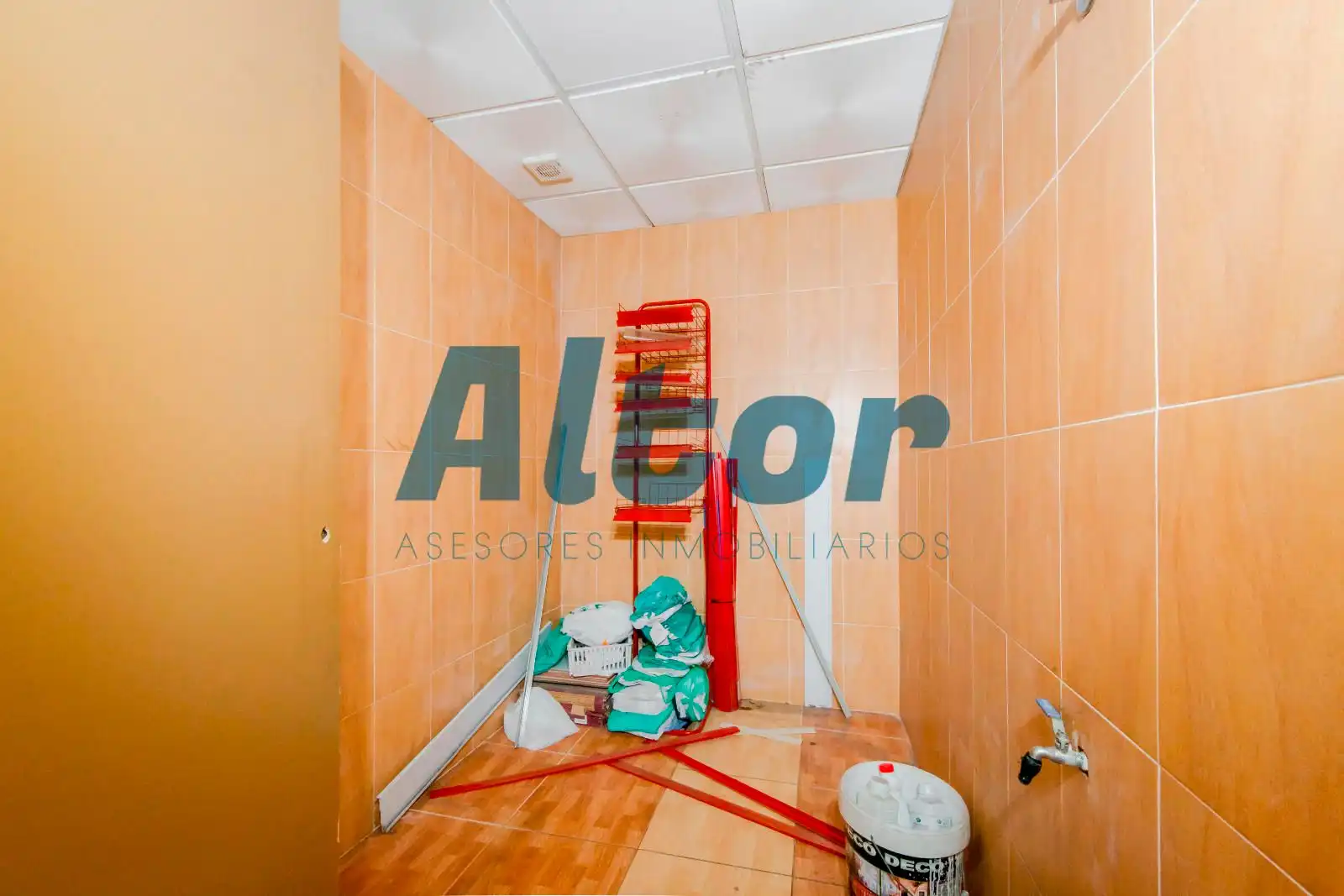 Local comercial en venda a FUENTE CISNEROS 62, imagen 18