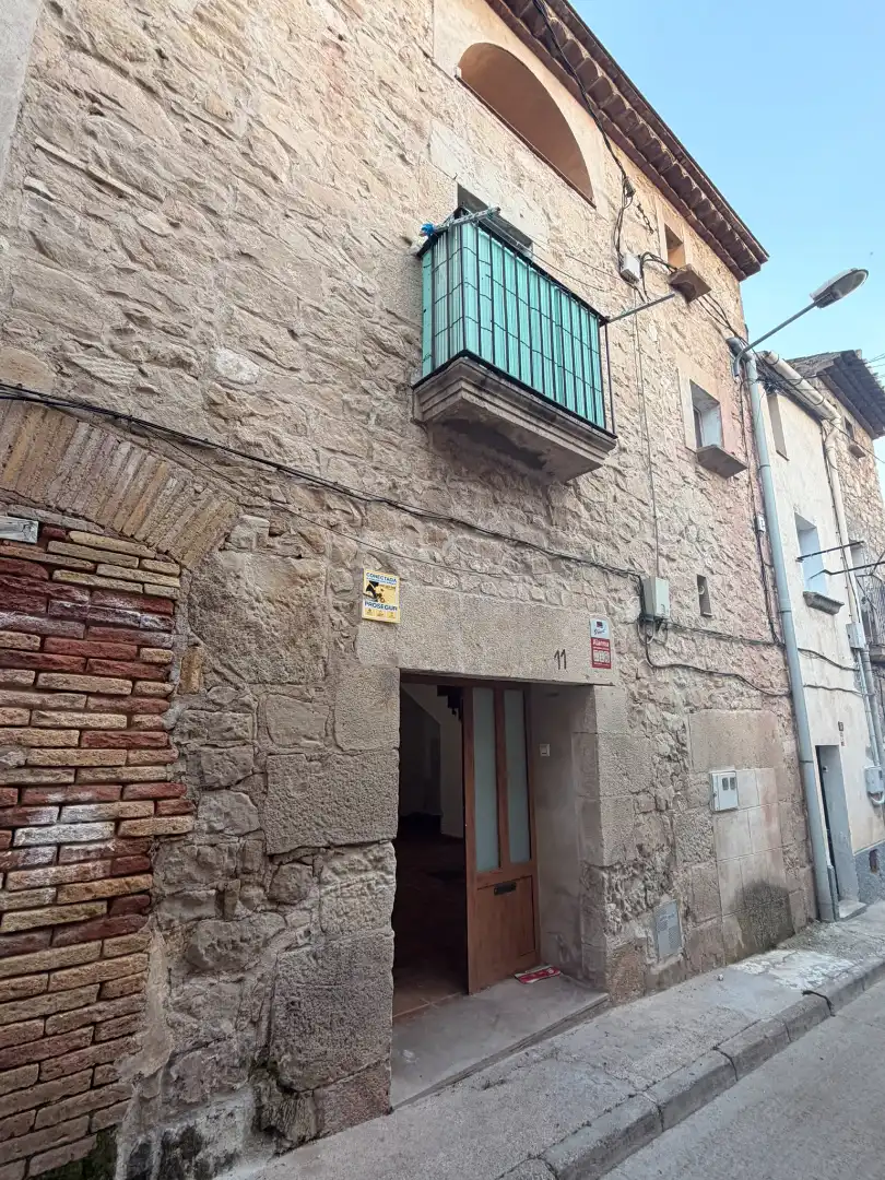Vista exterior de Casa o xalet en venda en Arbeca amb Terrassa i Balcó