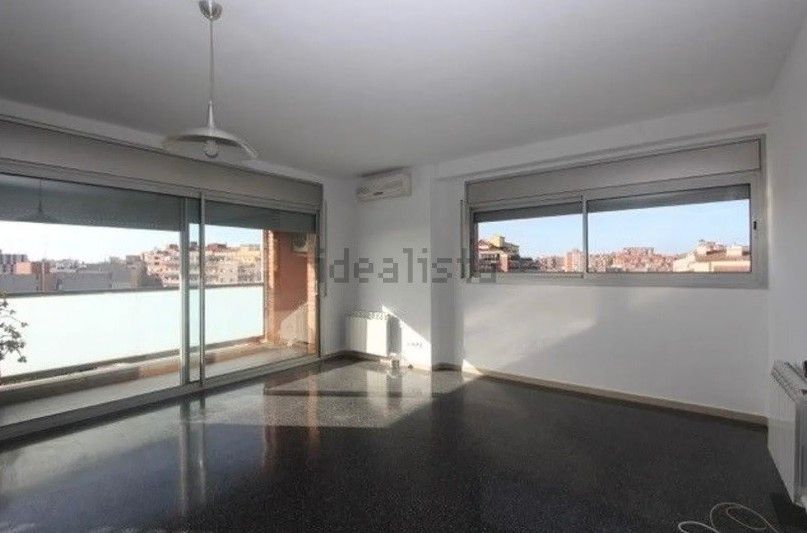 Vista exterior de Dúplex de lloguer en Badalona amb Aire condicionat, Calefacció i Terrassa