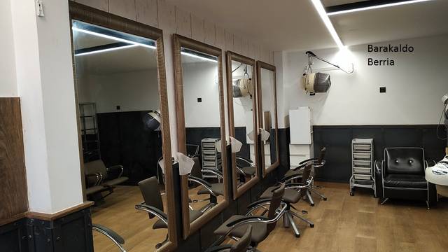 Local comercial en Alquiler en F. Garcia Lorca Plaza, 1 en Rontegui - Pormetxeta